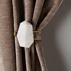 Anthropologie Totem Cleaved Tieback